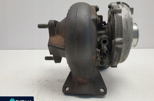 Volvo S60 V70 2.4 D5 TURBOSPRĘŻARKA turbo 8653122