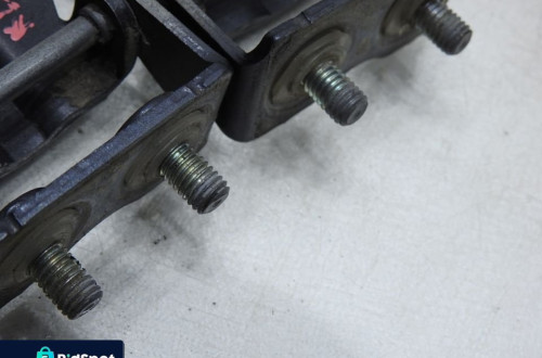 ZAWIAS ZAWIASY KLAPY F3T SUBARU OUTBACK IV