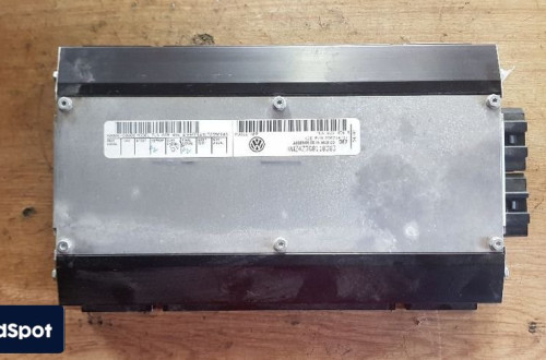 VW TOUAREG 7L LIFT WZMACNIACZ AUDIO  7L6035456B