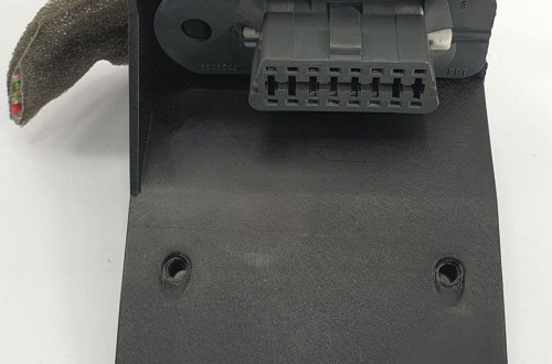 GNIAZDO DIAGNOSTYCZNE OBD2 VOLVO S80 I 6849549