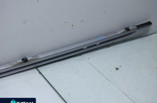 RELING DACHOWY LEWY OPEL VECTRA C LIFT KOMBI