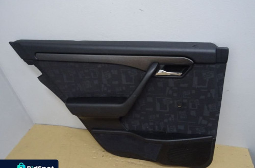 BOCZEK BOCZKI DRZWI TYŁ MERCEDES W202 SEDAN NR71
