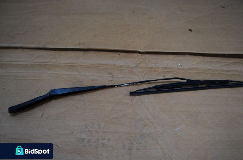 RAMIĘ WYCIERACZKI PRAWY PRZÓD 6L1955410C SEAT IBIZA III 6L 6L1955410E