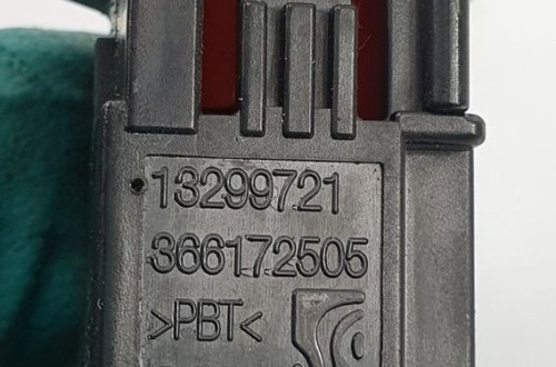 CZUJNIK STOP STOPU OPEL CORSA D 13299721
