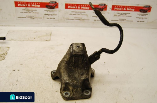 ŁAPA WSPORNIK SILNIKA 8E0199308J AUDI A4 B6 2.5 TDI B7