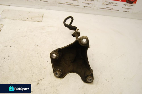 ŁAPA WSPORNIK SILNIKA 8E0199308J AUDI A4 B6 2.5 TDI B7