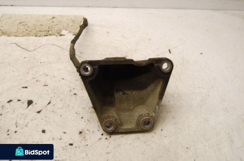 ŁAPA WSPORNIK SILNIKA 8D0199308D AUDI A6 C5 2.8 V6