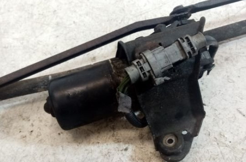 MECHANIZM WYCIERACZEK PRZÓD IVECO DAILY