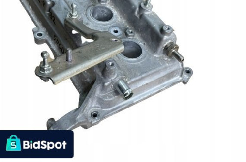 # TOYOTA YARIS 1.5 1NZ POKRYWA ZAWORÓW