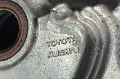 # TOYOTA YARIS 1.5 1NZ OBUDOWA ROZRZĄDU