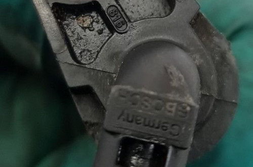 CZUJNIK ABS PRAWY PRZÓD MERCEDES W212 A2125400217