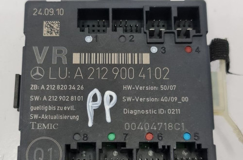 MODUŁ DRZWI PRAWY PRZÓD MERCEDES W212 A2129004102
