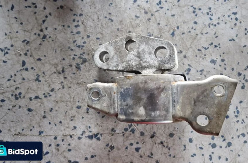 OPEL CORSA D 1.3 CDTI PODUSZKA SILNIKA 13130741