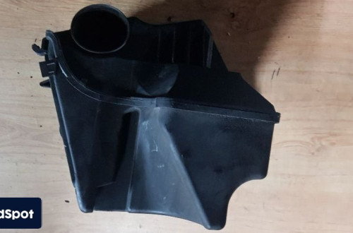 MERCEDES A KLASA W169 B KLASA W245 OBUDOWA FILTRA POWIETRZA A2660900101