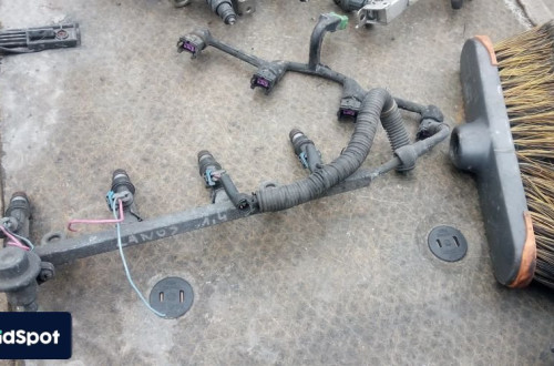 daewoo nubira 2.0b listwa wtryskowa wtrysk wtryski 25315853