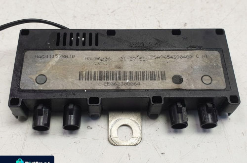 PEUGEOT 407 WZMACNIACZ RADIA anteny 9654390480