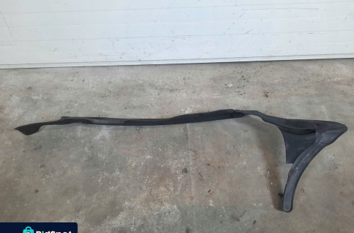WYGŁUSZENIE BLOTNIKA LEWE AUDI Q7 4L 4L0821111