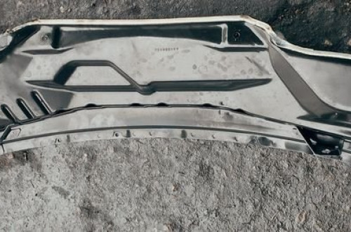 CHEVROLET CAMARO VI 20r PODSZYBIE METALOWE 23105893C