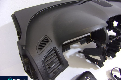 DESKA ROZDZIELCZA OPEL INSIGNIA
