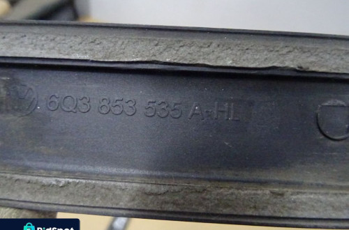 LISTWA BŁOTNIKA TYŁ VW POLO IV 9N HB 3D 01-05 LAK: LC9Z NR29