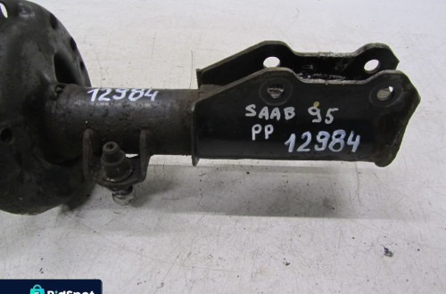 mcperson przód prawy  Saab 95 10R