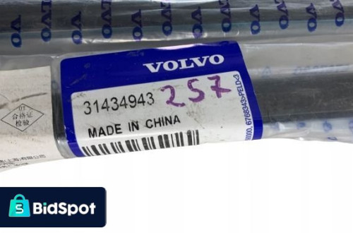 VOLVO S60 II LISTWA SZYBY DRZWI LEWA TYŁ