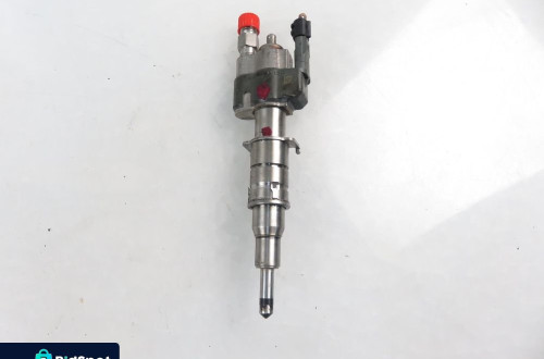 WTRYSKIWACZ BMW E93 325 I 7589048