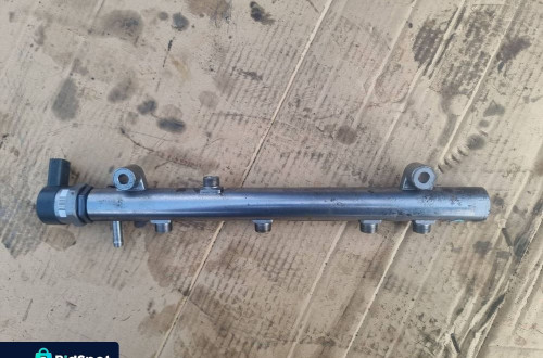 LISTWA WTRYSKOWA IVECO DAILY 35S18 504342424