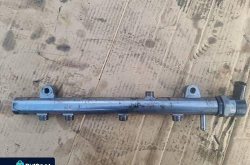 LISTWA WTRYSKOWA IVECO DAILY 35S18 504342424