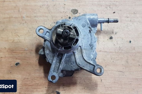 TOYOTA 2.2 D4D POMPA VACU VAPEC 19S