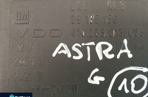 Opel Astra G II MODUŁ SWIATEŁ Sterownik 09135156