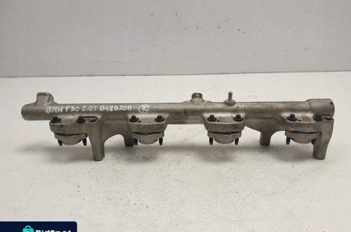 BMW F30 2.0 i LISTWA WTRYSKOWA paliwa 7639979