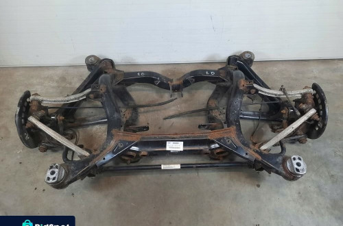 AUDI Q7 4L ZAWIESZENIE TYŁ TYLNE WÓZEK BELKA KOŁYSKA 7L0500041