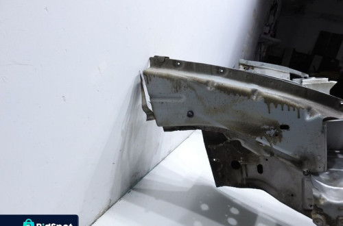 PODŁUŻNICA ĆWIARTKA PRAWY PRZÓD VOYAGER IV