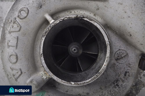 VOLVO S60 I V70 II 2.4 D5 TURBINA TURBO 30757079