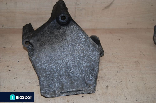 ŁAPA PODPORA SKRZYNI BIEGÓW 9127489 OPEL CORSA C 1.0