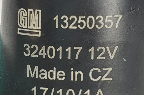 POMPKA SPRYSKIWACZA OPEL INSIGNIA A 13250357