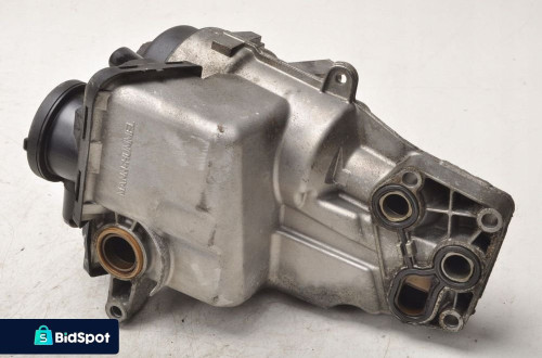 VOLVO C30 S40 2.5 T OBUDOWA FILTRA OLEJU 31338685