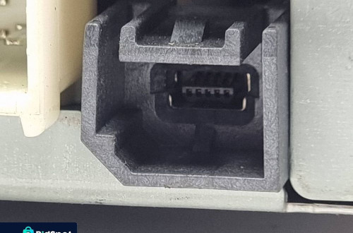 RADIO RENAULT TRAFIC III 281155379R