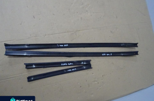 LISTWA LISTWY DACHOWE MERCEDES W203 KOMBI 00-07 NR164