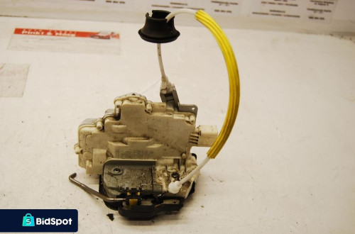 ZAMEK DRZWI PRAWY TYŁ 8E0839016AA AUID A4 B7 7 PIN SEAT EXEO
