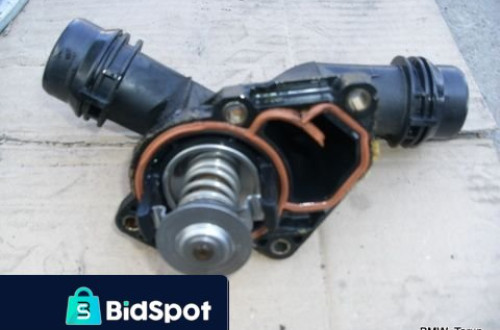 OBUDOWA + TERMOSTAT 2.0d 136KM BMW E46