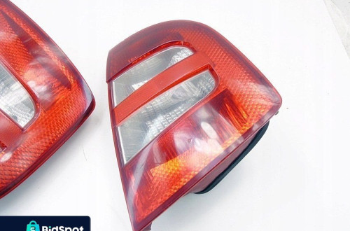 Lampy Tył Skoda Fabia I Xu3X-13450-Aa Komplet