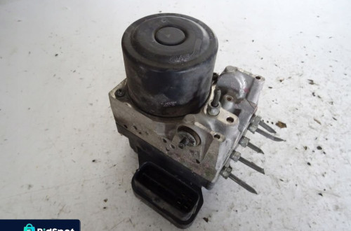 POMPA ABS 44540-44040 TOYOTA AVENSIS VERSO 2.0 D4D