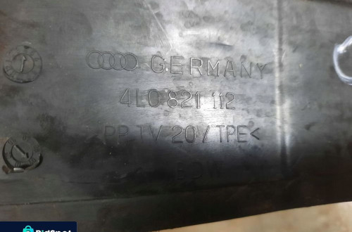 WYGŁUSZENIE BLOTNIKA PRAWE AUDI Q7 4L 4L0821112