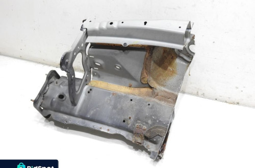 PODŁUŻNICA LEWY PRZÓD 019-26 VOLVO V50 LIFT