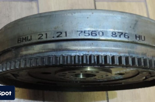 KOŁO DWUMASOWE BMW E90 2.0 N43