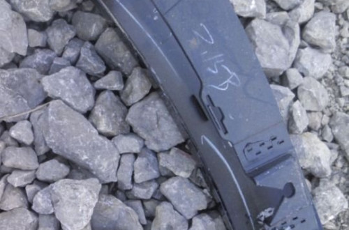 CADILLAC XT5 LISTWA NAKŁADKA BŁOTNIKA PRAWY TYŁ AMW03335