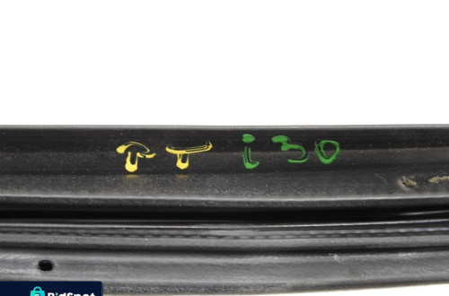 USZCZELKA DRZWI PRAWY TYŁ HYUNDAI i30 I