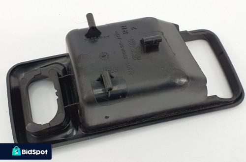 OSŁONA KLAMKI DRZWI PRAWA FORD FOCUS MK2